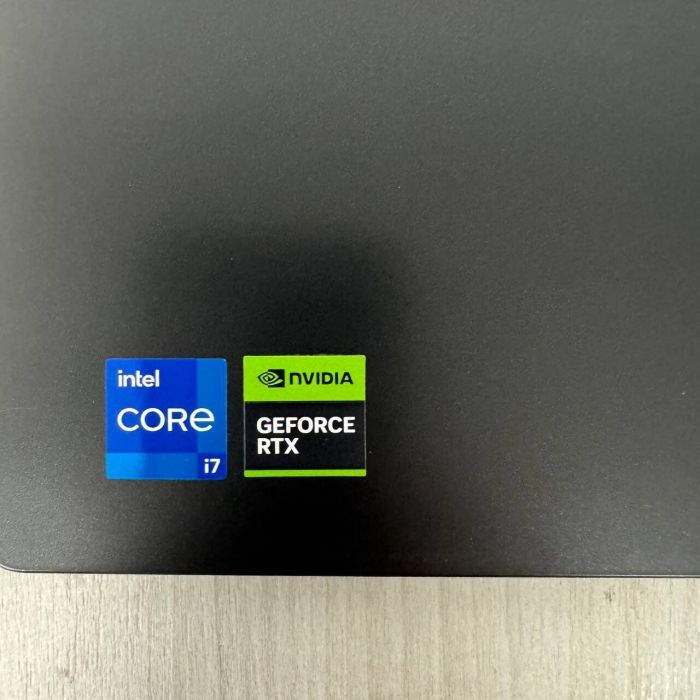 Ігровий ноутбук Б-клас MSI Sword 16 HX B13VGKG / 16" (2560x1600) IPS / Intel Core i7-13700HX (16 (24) ядер по 2.1 - 5.0 GHz) / 32 GB DDR5 / 1000 GB SSD NVMe / nVidia GeForce RTX 4070, 8 GB GDDR6, 128-bit б/в - зображення 8