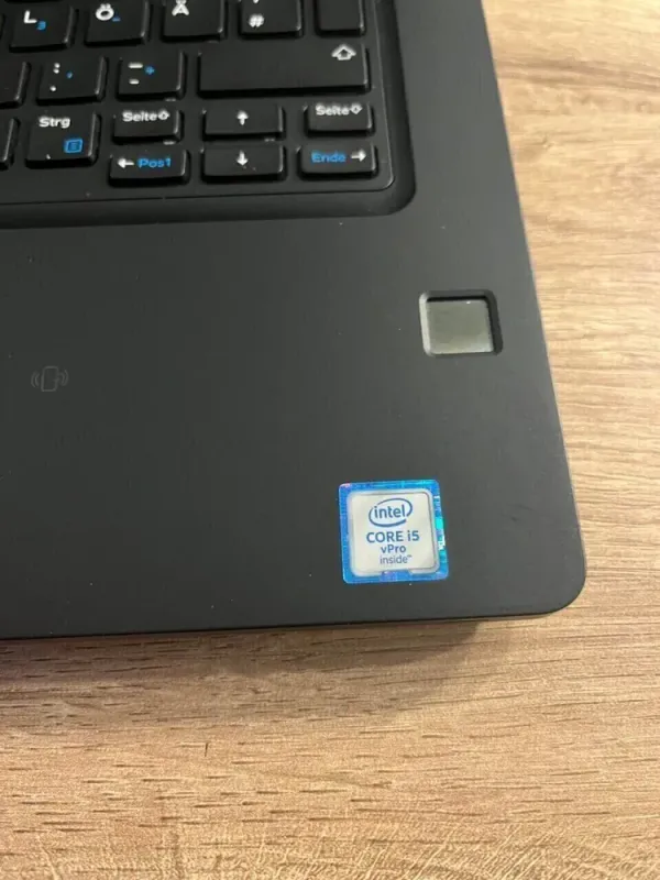 Ноутбук Dell Latitude E5480 / 14" IPS / Intel Core i5-6200U (2(4) ядра по 2.3-2.8 GHz) / 16GB DDR4 / 240GB SSD / HD Graphics 520 / WebCam б/в - зображення 3