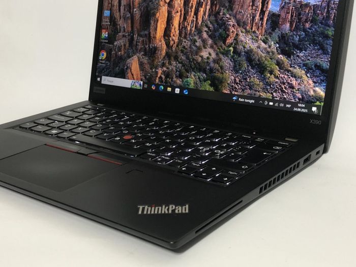 Ультрабук Б-клас Lenovo ThinkPad X390 / 13.3" (1920x1080) IPS / Intel Core i5-8265U (4 (8) ядра по 1.6 - 3.9 GHz) / 16 GB DDR4 / 256 GB SSD / Intel UHD Graphics / WebCam / Win 10 Pro б/в - зображення 9