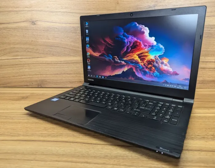 Ноутбук Toshiba Tecra C50-D / 15.6" (1366x768) TN / Intel Core i5-7200U (2 (4) ядра по 2.5 - 3.1 GHz) / 8 GB DDR3 / 256 GB SSD / Intel HD Graphics 620 / WebCam / Windows 10 б/в - зображення 5