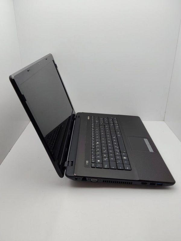 Ноутбук Asus K73 / 17.3" (1600x900) TN / AMD A6-3420M (4 ядра по 1.5 - 2.4 GHz) / 6 GB DDR3 / 120 GB SSD / AMD Radeon HD 7670M, 1 GB GDDR3, 128-bit / WebCam б/в - зображення 6