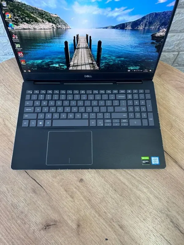 Ігровий ультрабук Б-клас Dell Vostro 7590 / 15.6" (1920x1080) IPS / Intel Core i7-9750H (6 (12) ядер по 2.6 - 4.5 GHz) / 16 GB DDR4 / 512 GB SSD / nVidia GeForce GTX 1650, 4 GB GDDR6, 128-bit / WebCam б/в - зображення 7