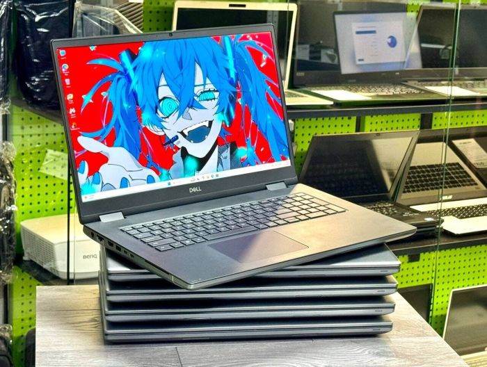 Мобільна робоча станція Dell Precision 7780 / 17,3" (1920x1080) IPS / Intel Core i9-13950HX (24 (32) ядра по 2,2 - 5,5 ГГц) / 128 ГБ DDR5 / 512 ГБ SSD M.2 / nVidia Quadro RTX 5000, 16 ГБ GDDR6, 256-біт / WebCam / Win 11 Pro б/в - зображення 3