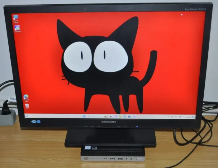 Комплект ПК: HP ProDesk 600 G3 Mini PC USFF / Intel Core i3-7100T (2 (4) ядра по 3.4 GHz) / 8 GB DDR4 / 120 GB SSD / Intel HD Graphics 630 + Монітор Б-клас 22" (1680x1050) TN + Windows 11 Pro б/в - зображення 3