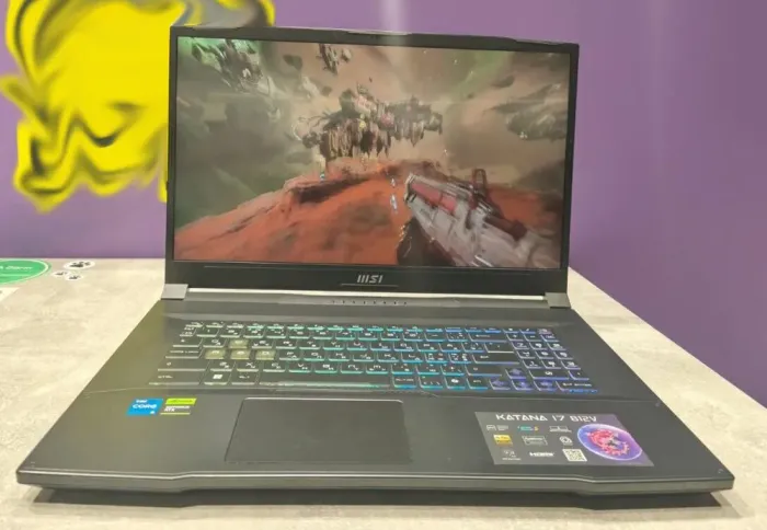 Ігровий ноутбук MSI Katana 17 B12VFK-614NEU / 17.3" (1920x1080) IPS / Intel Core i5-12450H (8 (12) ядер по 3.3 - 4.3 GHz) / 16 GB DDR5 / 512 GB SSD / nVidia GeForce RTX 4060, 8 GB GDDR6, 128-bit / WebCam б/в - зображення 2