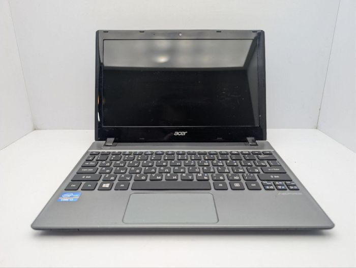 Нетбук Acer Aspire V5-171 / 11.6" (1366x768) TN / Intel Core i3-2377M (2 (4) ядра по 1.5 GHz) / 6 GB DDR3 / 500 GB HDD / Intel GD Graphics / WebCam б/в - зображення 3