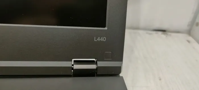 Ноутбук Lenovo ThinkPad L440 / 14" TN / Intel Core i3-4000M (2(4) ядра по 2.4GHz) / 4GB DDR3 / 500GB HDD / HD Graphics 4600 / WebCam б/в - зображення 8