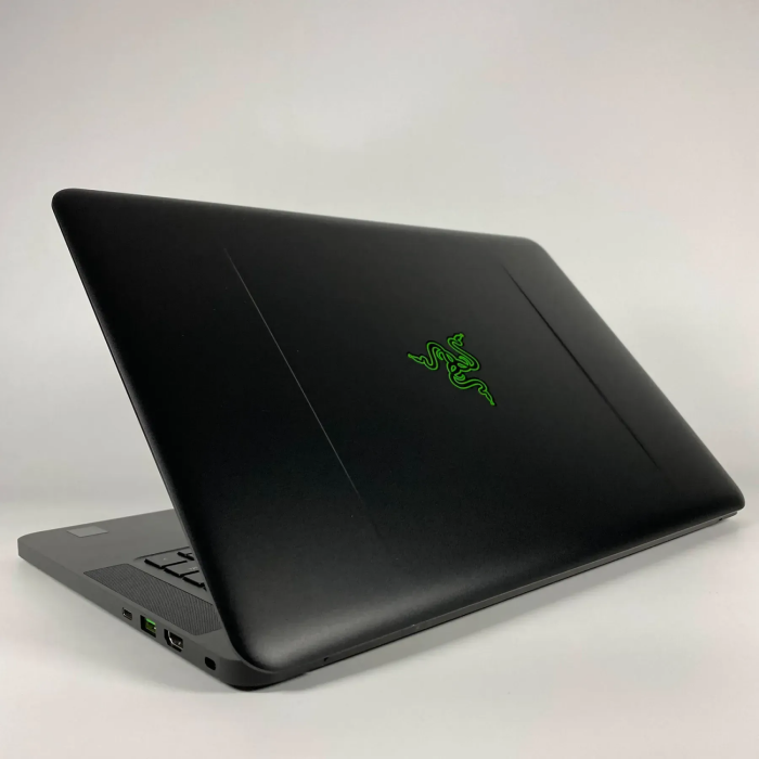 Ігровий ноутбук Razer Blade RZ09-0195 / 14" (1920x1080) IPS / Intel Core i7-6700HQ (4 (8) ядра по 2,6 - 3,5 ГГц) / 16 ГБ DDR4 / 1000 ГБ SSD / nVidia GeForce GTX 1060, 6 ГБ GDDR5, 192-біт / WebCam / HDMI б/в - изображение 7