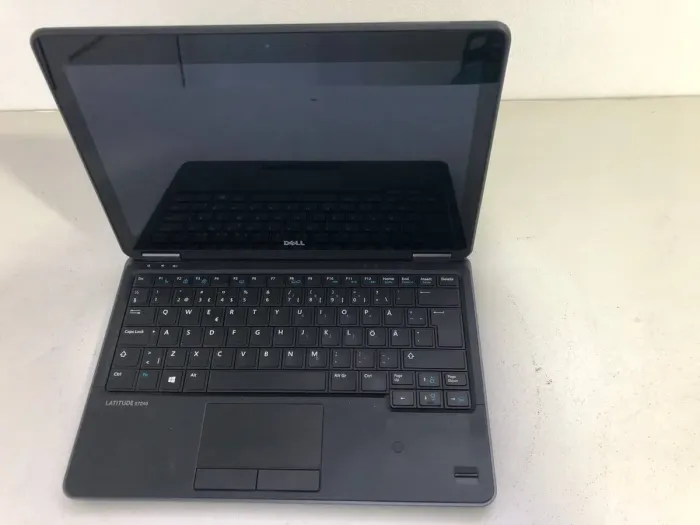 Нетбук Б-клас Dell Latitude E7240 / 12.5" IPS Touch / Intel Core i7-4600U (2(4) ядра по 2.1-3.3GHz) / 8GB DDR3 / 128GB SSD / HD Graphics 4400 / WebCam / HDMI б/в - зображення 2