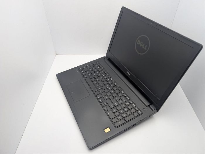 Ноутбук Dell Latitude 3570 / 15.6" (1920x1080) TN / Intel Core i5-6200U (2 (4) ядра по 2.3 - 2.8 GHz) / 8 GB DDR3 / 120 GB SSD / Intel HD Graphics 520 / WebCam б/в - зображення 7