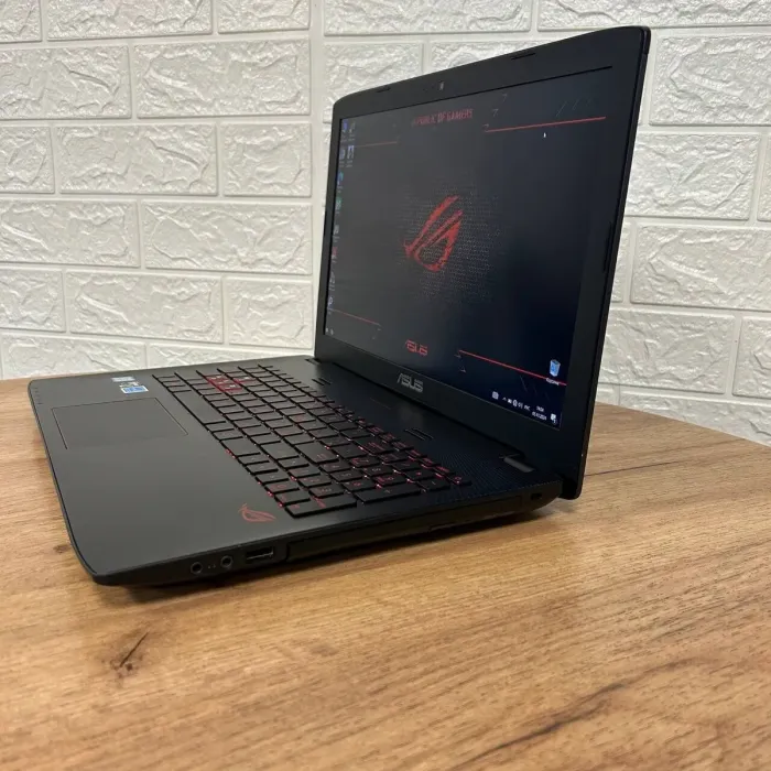 Ігровий ноутбук Б-клас Asus ROG Strix GL552VW / 15.6" (1920x1080) IPS / Intel Core i7-6700HQ (4 (8) ядра по 2.6 - 3.5 GHz) / 16 GB DDR4 / 128 GB SSD M.2 + 500 GB HDD / nVidia GeForce GTX 960M, 2 GB GDDR5, 128-bit / WebCam б/в - зображення 5