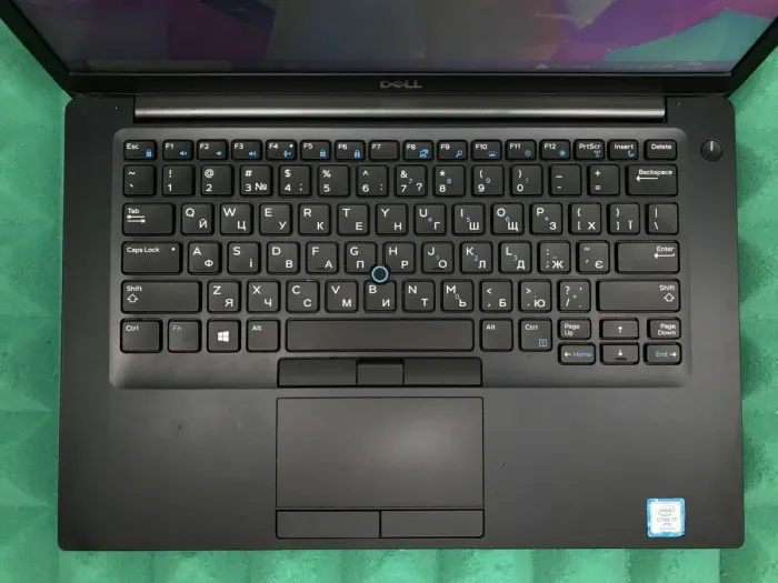 Ноутбук Б-клас Dell Latitude 7490 / 14" (1366x768) TN / Intel Core i7-7600U (2 (4) ядра по 2.8 - 3.9 GHz) / 8 GB DDR4 / 256 GB SSD M.2 / Intel HD Graphics 620 / WebCam / USB 3.1 / HDMI / Windows 10 б/в - зображення 4