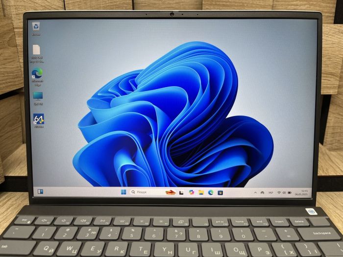 Ультрабук Б-клас Dell Inspiron 13 5310 / 13.3" (1920x1200) IPS / Intel Core i5-11320H (4 (8) ядра по 3.2 - 4.5 GHz) / 16 GB DDR4 / 512 GB SSD M.2 / Intel Iris Xe Graphics / WebCam б/в - зображення 3