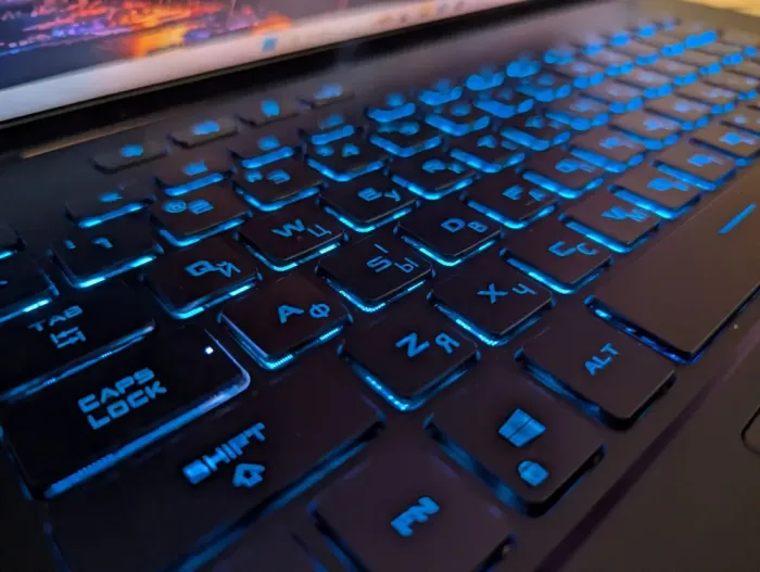 Ігровий ноутбук Б-класу Asus ROG Zephyrus M16 GU603ZW / 16" (1920x1200) IPS / Intel Core i9-12900H (14 (20) ядер по 3,8 - 5,0 ГГц) / 16 ГБ DDR5 / 512 ГБ SSD / nVidia GeForce RTX 3070 Ti, 8 ГБ GDDR6X, 256-bit / WebCam / Windows 11 б/в - зображення 7