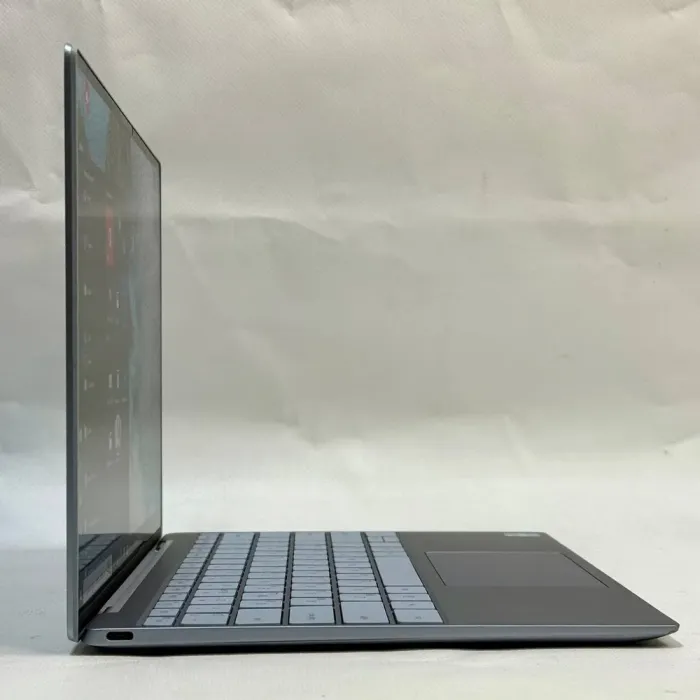 Ультрабук Dell XPS 13 9315 / 13.4" (1920x1200) IPS / Intel Core i5-1230U (10 (12) ядра по 3.3 - 4.4 GHz) / 16 GB DDR5 / 512 GB SSD M.2 / Intel Iris Xe Graphics / WebCam / Windows 10 Pro б/в - зображення 5