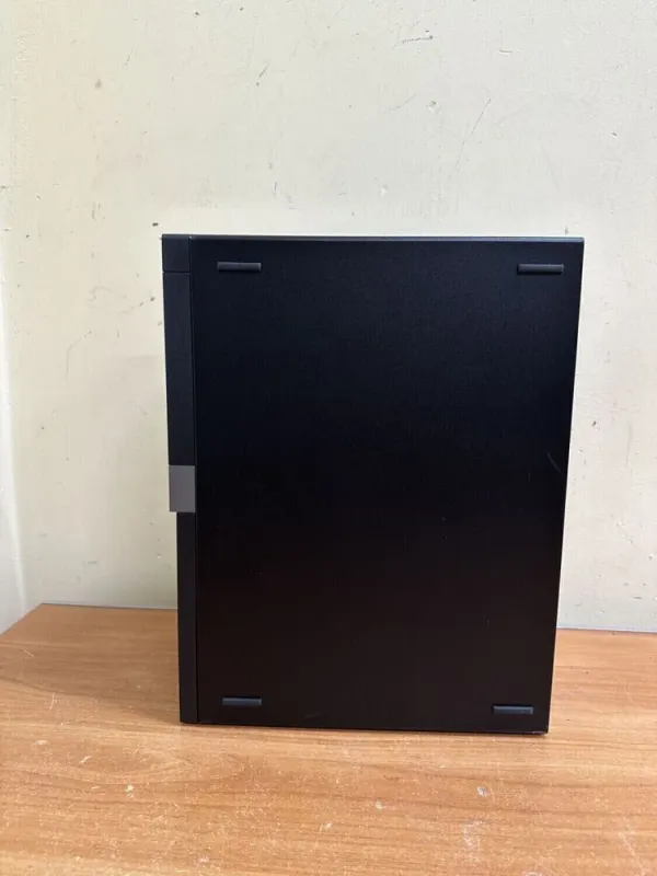 Комп'ютер Dell OptiPlex 7050 Tower / Intel Core i5-7500 (4 ядра по 3.4 - 3.8 GHz) / 8 GB DDR4 / 120 GB SSD / Intel HD Graphics 630 / 240W / HDMI / DisplayPort б/в - зображення 5