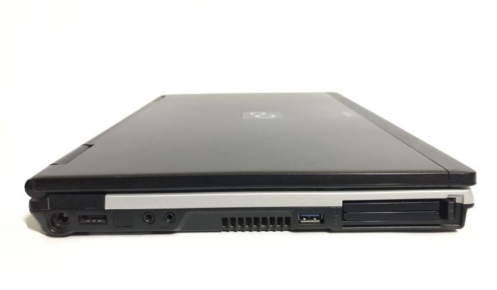 Мобільна робоча станція Б-клас Fujitsu Celsius H710 / 15.6" (1920x1080) TN / Intel Core i7-2640M (2 (4) ядра по 2.8 - 3.5 GHz) / 8 GB DDR3 / 500 GB HDD / nVidia Quadro 1000M, 2 GB GDDR3, 128-bit / WebCam б/в - зображення 5