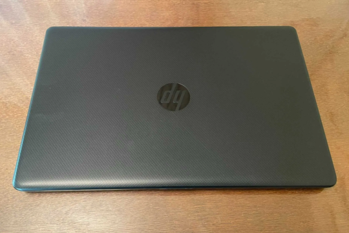 Ультрабук HP 17-by3613dx / 17.3" (1600x900) TN / Intel Core i5-1035G1 (4 (8) ядра по 1.0 - 3.6 GHz) / 8 GB DDR4 / 256 GB SSD (NVMe PCIe) / Intel UHD Graphics (10th Gen) / WebCam б/в - зображення 3