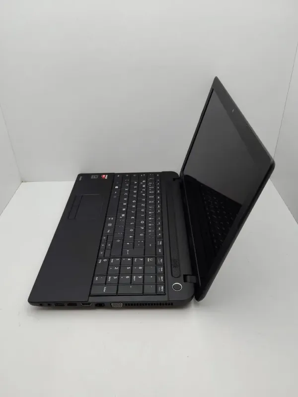 Ноутбук Toshiba Satellite C50 / 15.6" (1366x768) TN / AMD A4-5000 (4 ядра по 1.5 GHz) / 6 GB DDR3 / 320 GB HDD / AMD Radeon HD 8330 Graphics / WebCam б/в - зображення 6