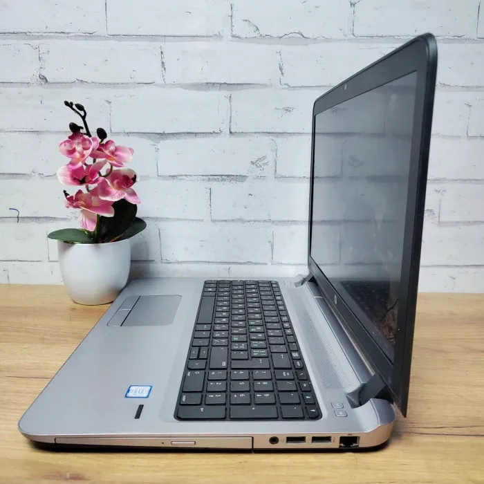 Ноутбук HP ProBook 450 G3 / 15.6" (1920x1080) TN / Intel Core i5-6200U (2 (4) ядра по 2.3 - 2.8 GHz) / 16 GB DDR3 / 128 GB SSD / Intel HD Graphics 520 / WebCam / DVD-ROM б/в - зображення 4