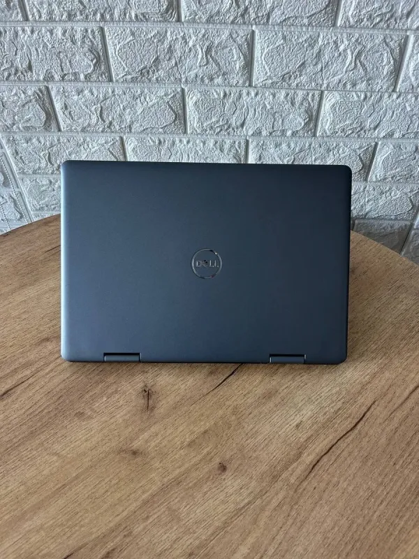 Ультрабук-трансформер Dell Inspiron 5481 / 14" (1366x768) TN Touch / Intel Core i3-8145U (2 (4) ядра по 2.1 - 3.9 GHz) / 4 GB DDR4 / 128 GB SSD / Intel UHD Graphics / WebCam б/в - зображення 3