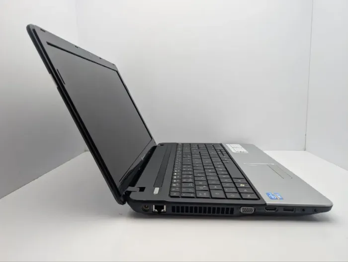 Ноутбук Packard Bell TE11HC / 15.6" (1366x768) TN / Intel Core i5-3210M (2 (4) ядра по 2.5 - 3.1 GHz) / 6 GB DDR3 / 320 GB HDD / Intel HD Graphics 4000 / WebCam / DVD-ROM б/в - зображення 4