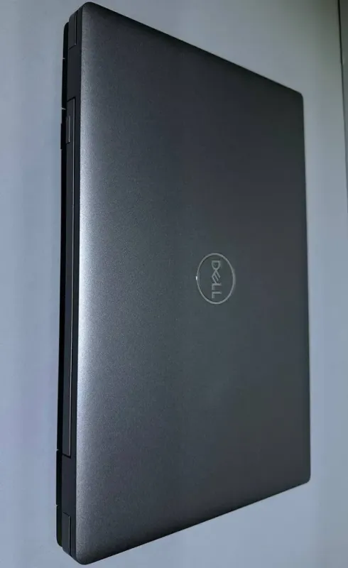 Ультрабук Dell Latitude 5521 / 15.6" (1920x1080) IPS / Intel Core i5-11500H (6 (12) ядер по 2.9 - 4.6 GHz) / 16 GB DDR4 / 256 GB SSD / Intel UHD Graphics / WebCam / Win 11 Pro б/в - зображення 4