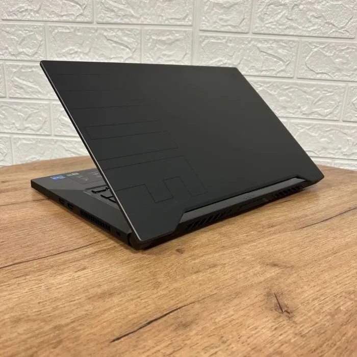 Ігровий ноутбук Asus TUF Dash F15 FX516PE / 15.6" (1920x1080) IPS / Intel Core i7-11370H (4 (8) ядра по 3.0 - 4.8 GHz) / 16 GB DDR4 / 512 GB SSD / nVidia GeForce RTX 3050 Ti, 4 GB GDDR6, 128-bit б/в - зображення 6