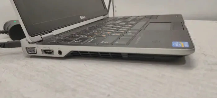 Нетбук Б-клас Dell Latitude E6230 / 12.5" (1366x768) TN / Intel Core i7-3540M (2 (4) ядра по 3.0 - 3.7 GHz) / 8 GB DDR3 / 256 GB SSD / Intel HD Graphics 4000 б/в - зображення 5