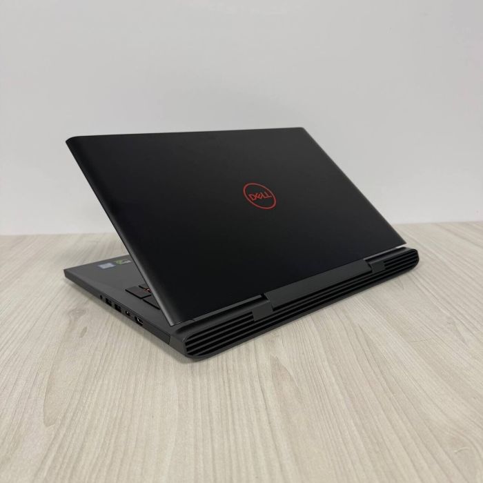 Ігровий ноутбук Б-клас Dell Inspiron 15 Gaming 7577 / 15.6" (1920x1080) IPS / Intel Core i5-7300HQ (4 ядра по 2.5 - 3.5 GHz) / 16 GB DDR4 / 256 GB SSD M.2 / nVidia GeForce GTX 1060 Max-Q, 6 GB GDDR5, 192-bit / WebCam б/в - зображення 6