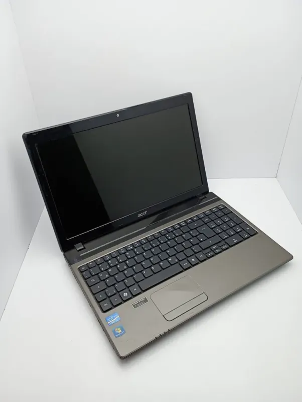 Ноутбук Acer Aspire 5750G / 15.6" (1366x768) TN / Intel Core i5-2450M (2 (4) ядра по 2.5 - 3.1 GHz) / 6 GB DDR3 / 500 GB HDD / nVidia GeForce GT 610M, 1 GB GDDR5, 128-bit / WebCam б/в - зображення 3