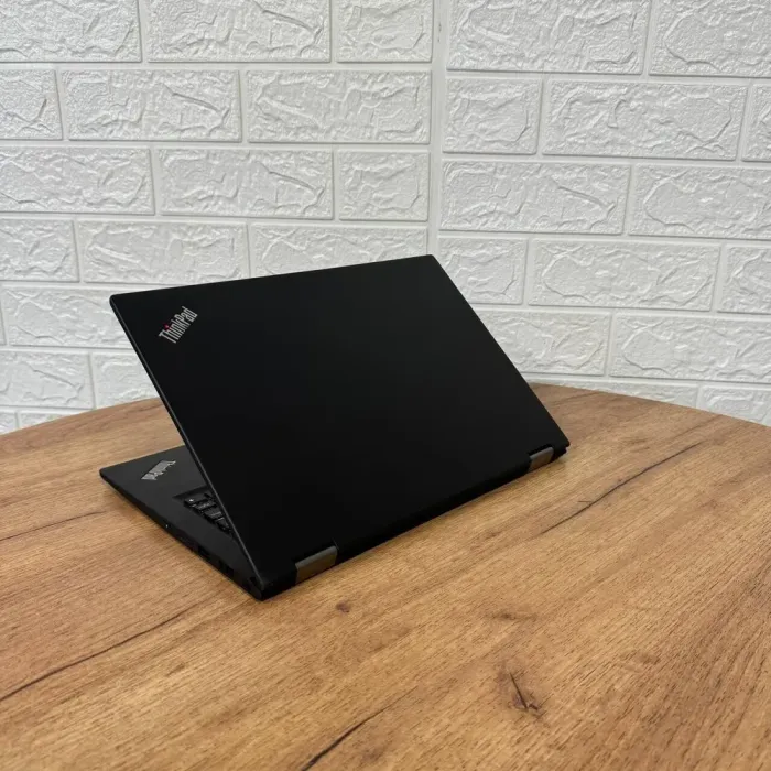 Ультрабук-трансформер Б-клас Lenovo ThinkPad X13 Yoga Gen 1 / 13.3" (1920x1080) IPS Touch / Intel Core i7-10510U (4 (8) ядра по 1.8 - 4.9 GHz) / 16 GB DDR4 / 250 GB SSD NVMe / Intel UHD Graphics / WebCam б/в - зображення 6