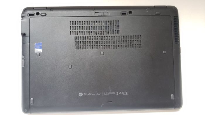 Ноутбук HP EliteBook 850 G1 / 15.6" (1920x1080) TN / Intel Core i7-4600U (2 (4) ядра по 2.1 - 3.3 GHz) / 8 GB DDR3 / 256 GB SSD / Intel HD Graphic 4400 / WebCam б/в - зображення 6