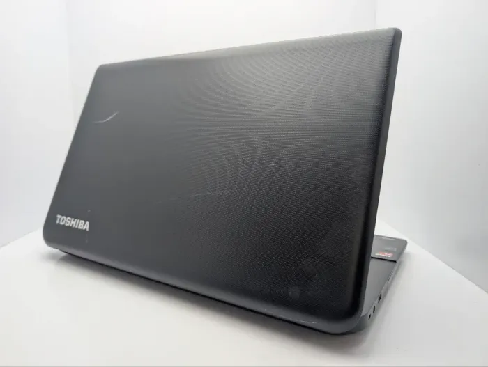 Ноутбук Toshiba Satellite Pro C70-B / 17.3" (1600x900) TN / AMD A4-5000 (4 ядра по 1.5 GHz) / 8 GB DDR3 / 120 GB SSD / AMD Radeon HD 8330 Graphics / WebCam / DVD-ROM б/в - зображення 8