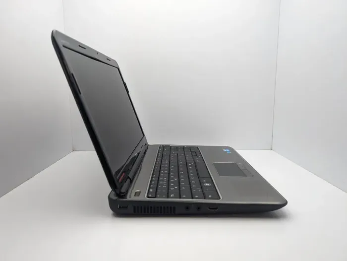 Ноутбук Dell inspiron N5010 / 15.6" (1366x768) TN / Intel Core i3-370M (2 (4) ядра по 2.4 GHz) / 6 GB DDR3 / 120 GB SSD / ATI Mobility Radeon HD 5650, 1 GB GDDR3, 128-bit / WebCam б/в - зображення 5