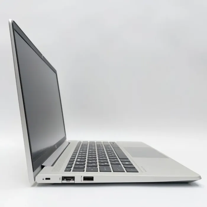 Ультрабук HP ProBook 445 G9 / 14" (1920x1080) IPS / AMD Ryzen 5 5625U (6 (12) ядер по 2.3 - 4.3 GHz) / 16 GB DDR4 / 512 GB SSD / AMD Radeon RX Vega 7 Graphics / WebCam б/в - зображення 4