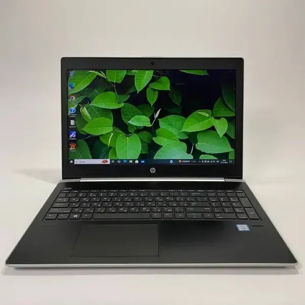 Ноутбук Б-клас HP ProBook 450 G5 / 15.6" (1366x768) TN / Intel Core i5-8250U (4 (8) ядра по 1.6 - 3.4 GHz) / 16 GB DDR4 / 256 GB SSD / Intel UHD Graphics 620 / WebCam / HDMI / TouchID б/в - зображення 2