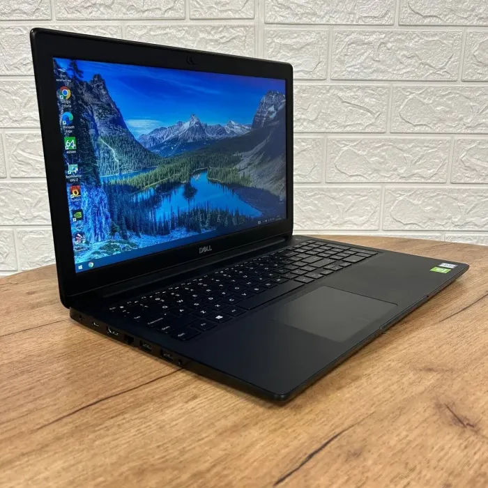 Ноутбук Б-клас Dell Latitude 3500 / 15.6" (1920x1080) TN / Intel Core i7-8565U (4 (8) ядра по 1.8 - 4.6 GHz) / 16 GB DDR4 / 256 GB SSD / nVidia GeForce MX130, 2 GB GDDR5, 64-bit / WebCam б/в - зображення 4