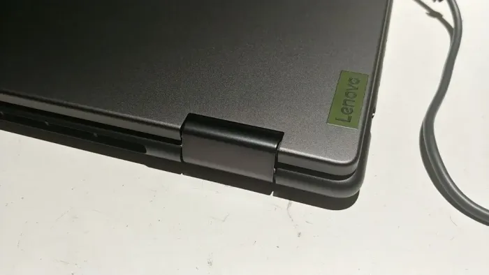 Ультрабук-трансформер Lenovo Yoga 7 16ARP8 / 16" (1920x1080) IPS Touch / AMD Ryzen 5 7535U (6 (12) ядер по 2.9 - 4.55 GHz) / 8 GB DDR5 / 512 GB SSD / AMD Radeon 660M / WebCam б/в - зображення 4