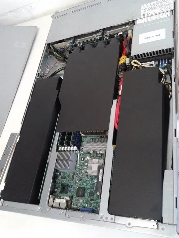 Сервер Supermicro 1U / 2x Intel Xeon X5670 (6 (12) ядер по 2.93 - 3.33 GHz) / 48 GB DDR3 / Без HDD / 2x nVidia Tesla M2090, 6 GB GDDR5, 384-bit / 1400W Gold б/в - зображення 10