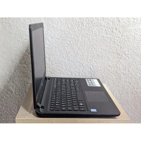 Ноутбук Б-клас Acer Aspire ES1-572 / 15.6" (1920x1080) TN / Intel Core i3-6006U (2 (4) ядра по 2.0 GHz) / 8 GB DDR4 / 128 GB SSD / Intel HD Graphics 520 / WebCam б/в - зображення 5
