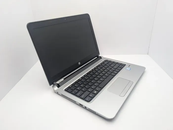 Ноутбук HP ProBook 430 G3 / 13.3" (1366x768) TN / Intel Core i5-6200U (2 (4) ядра по 2.3 - 2.8 GHz) / 4 GB DDR4 / 128 GB SSD / Intel HD Graphics 520 / WebCam / HDMI б/в - зображення 3