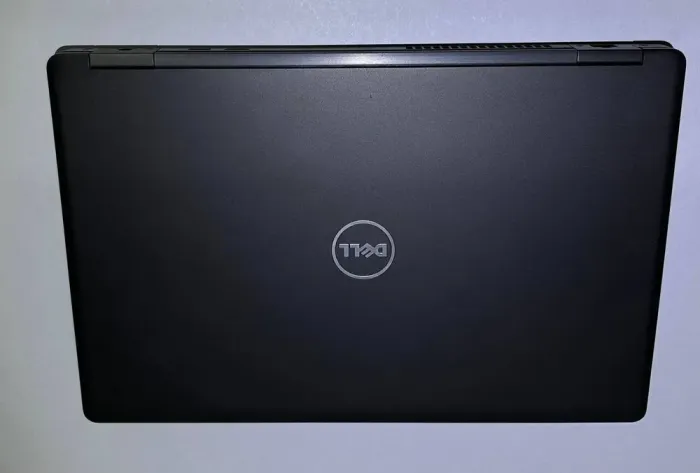 Мобільна робоча станція Dell Precision 3520 / 15.6" (1920x1080) TN / Intel Core i5-7440HQ (4 ядра по 2.8 - 3.8 GHz) / 16 GB DDR4 / 256 GB SSD / nVidia Quadro M620, 2 GB GDDR5, 128-bit / WebCam б/в - зображення 4