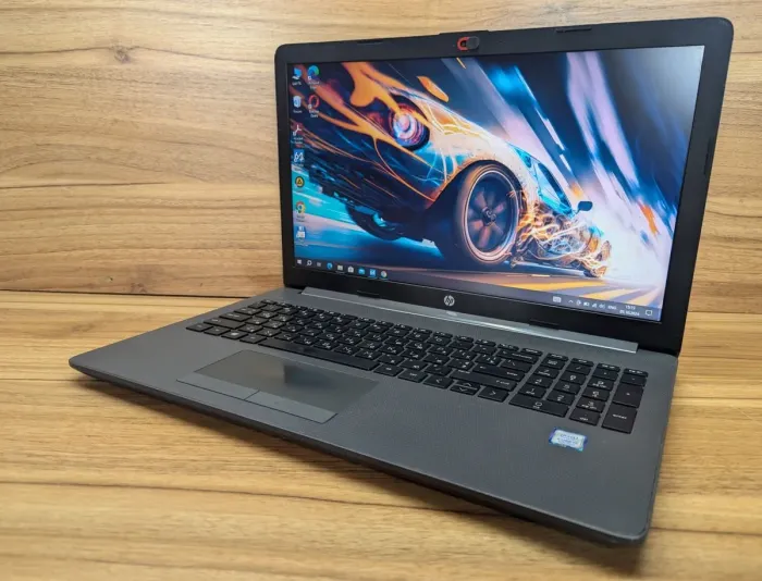 Ноутбук Б-клас HP 250 G7 / 15.6" (1366x768) TN / Intel Core i5-8265U (4 (8) ядра по 1.6 - 3.9 GHz) / 8 GB DDR4 / 256 GB SSD / Intel HD Graphics 620 / WebCam / Windows 10 б/в - зображення 6