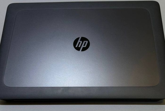 Мобільна робоча станція HP ZBook 17 G4 / 17,3" (1920x1080) IPS / Intel Core i7-7820HQ (4 (8) ядра по 2,9 - 3,9 ГГц) / 64 ГБ DDR4 / 1000 ГБ SSD / nVidia Quadro P5000, 16 ГБ GDDR5, 256-біт / WebCam / Win 11 Pro б/в - зображення 3