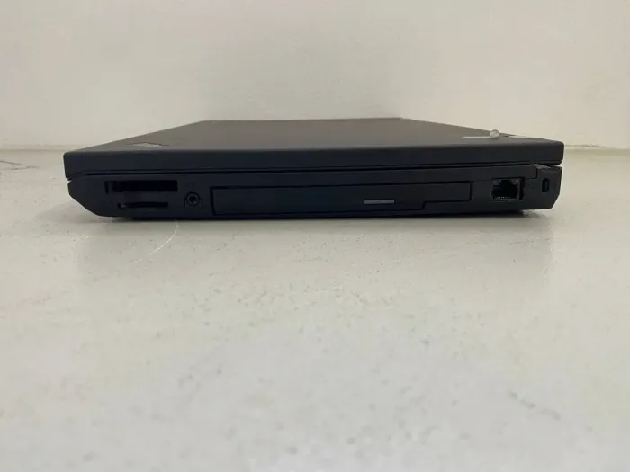 Ноутбук Lenovo ThinkPad T530 / 15.6" (1600x900) TN / Intel Core i5-3320M (2 (4) ядра по 2.6 - 3.3 GHz) / 8 GB DDR3 / 120 GB SSD / Intel HD Graphics 4000 / WebCam / DVD-ROM / VGA б/в - зображення 4