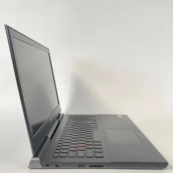 Ігровий ноутбук Dell Inspiron 15 7000 / 15.6" (3840x1920) IPS / Intel Core i7-7700HQ (4 (8) ядра по 2.8 - 3.8 GHz) / 16 GB DDR4 / 512 GB SSD / nVidia GeForce GTX 1050 Ti, 4 GB GDDR5, 128-bit / WebCam / HDMI б/в - зображення 4