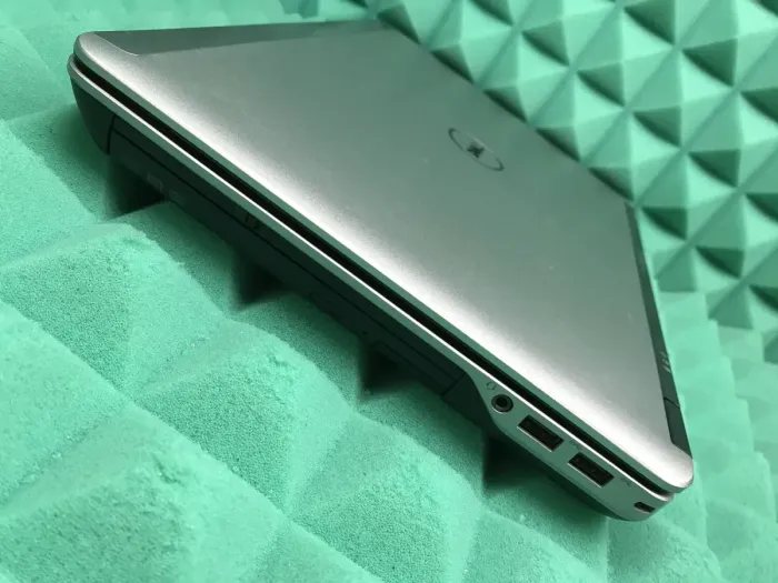 Ноутбук Б-клас Dell Latitude E6440 / 14" TN / Core i5-4300M (2(4) ядра по 2.6-3.3GHz) / 8GB DDR3 / 128GB SSD / HD Graphics 4600 / WebCam /Win 10 б/в - зображення 8