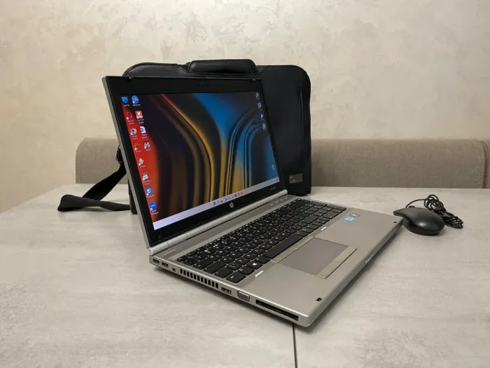 Ноутбук HP EliteBook 8570p / 15.6" (1920x1080) TN / Intel Core i5-3320M (2 (4) ядра по 2.6 - 3.3 GHz) / 8 GB DDR3 / 240 GB SSD / Intel HD Graphics 4000 / WebCam / DVD-ROM б/в - зображення 5