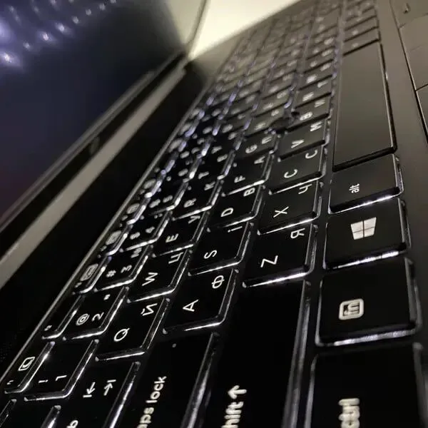Мобильная рабочая станция HP zBook 17 G3 / 17.3" (1920x1080) IPS / Intel Core i5-6440HQ (4 ядра по 2.6 - 3.5 GHz) / 16 GB DDR4 / 128 GB SSD + 1000 HDD / nVidia Quadro M3000M, 4 GB GDDR5, 256-bit / Fingerprint / WebCam б/в - зображення 5
